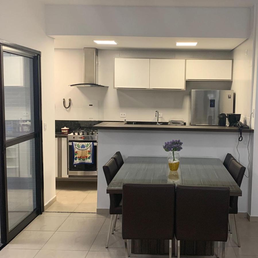 Flat Em Pitangueiras - Sacada Gourmet, 3 Dorms, Limpeza Diaria E Serv De Praia Apartment Guaruja Exterior photo